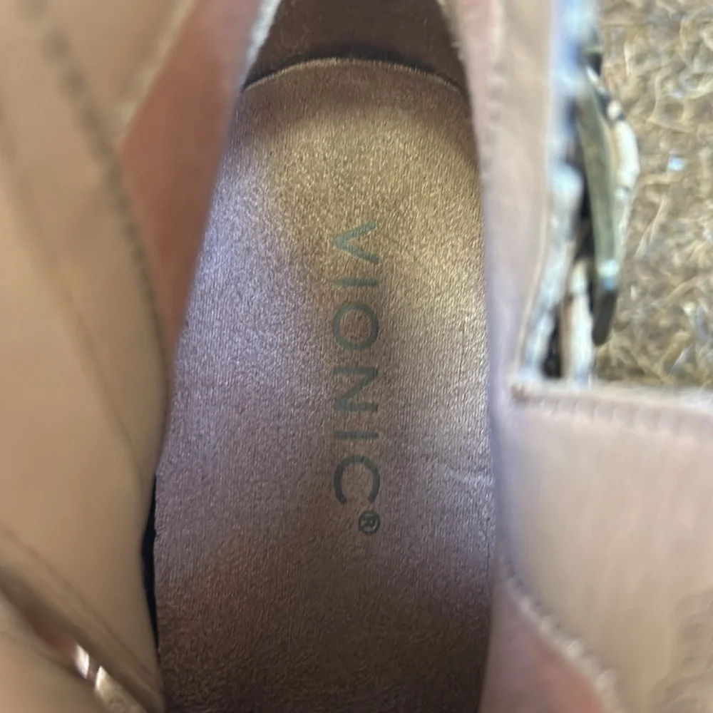 Vionic Naomi Women's Suede Snake Print Water Resistant Boots Sz 8.5 NWOB